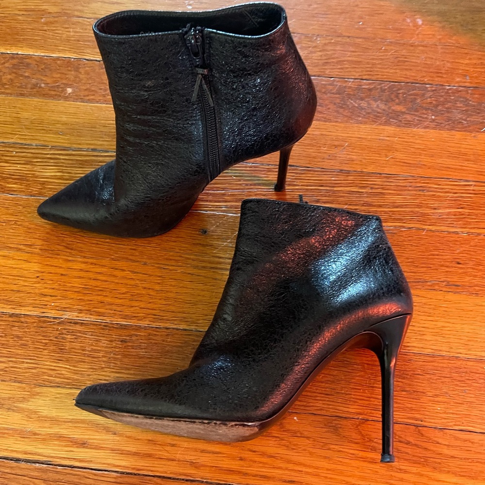 Stuart Weitzman Black Leather Heeled Booties size 9